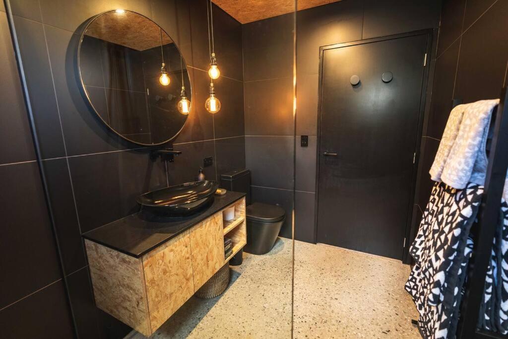 Stylish Tranquil & Private 2 X Bikes Villa Wanaka Buitenkant foto