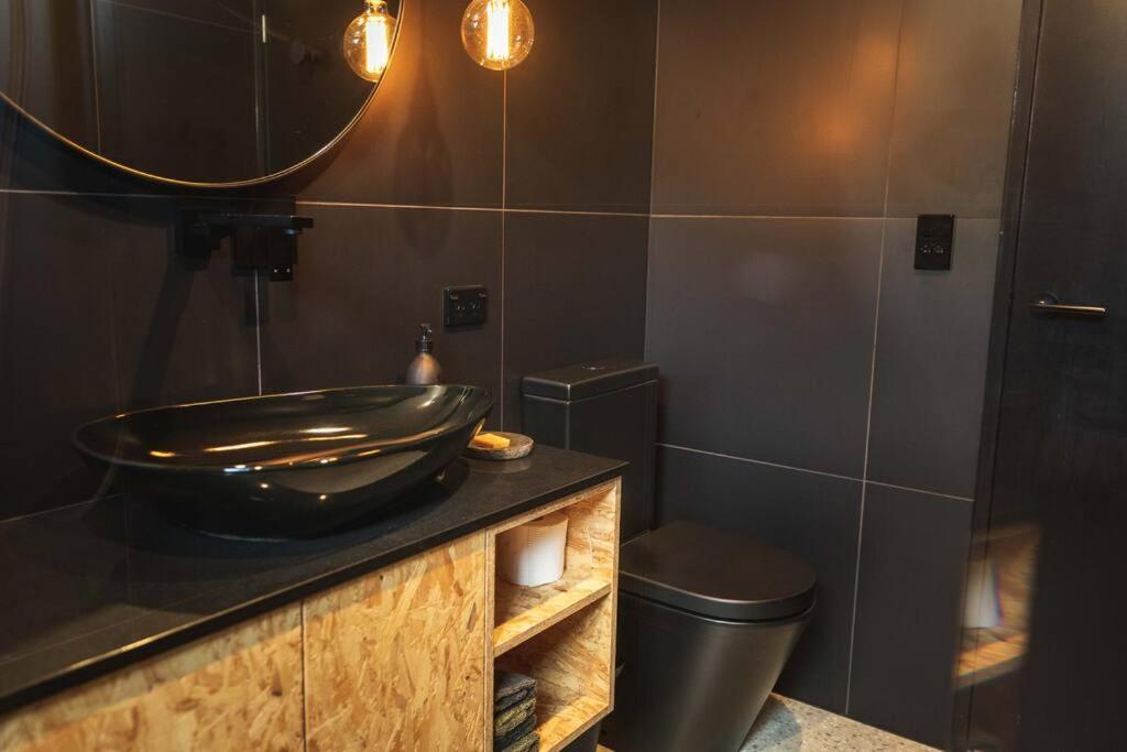 Stylish Tranquil & Private 2 X Bikes Villa Wanaka Buitenkant foto
